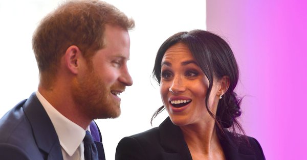 UPDATE 2-UK's Prince Harry and wife Meghan expecting first baby next year