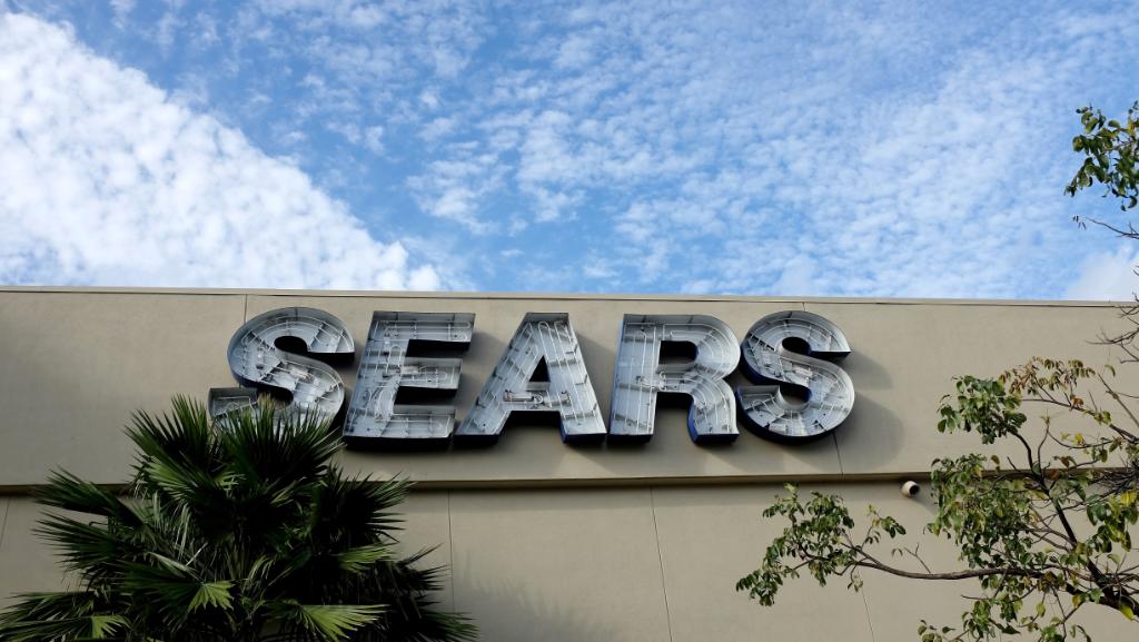UPDATE 1-Sears, once a retail titan, files for Chapter 11 bankruptcy