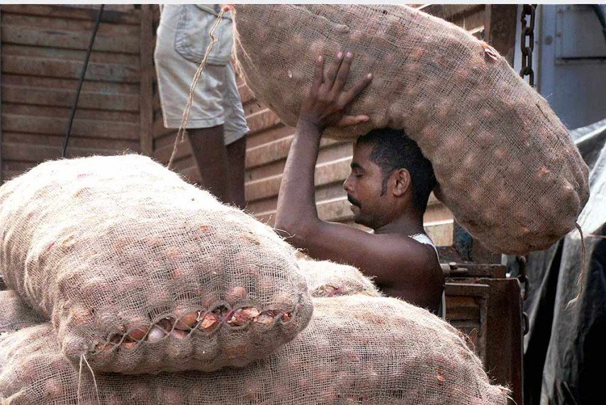 India's annual rate of inflation based on wholesale prices rises 5.13 per cent in Sept
