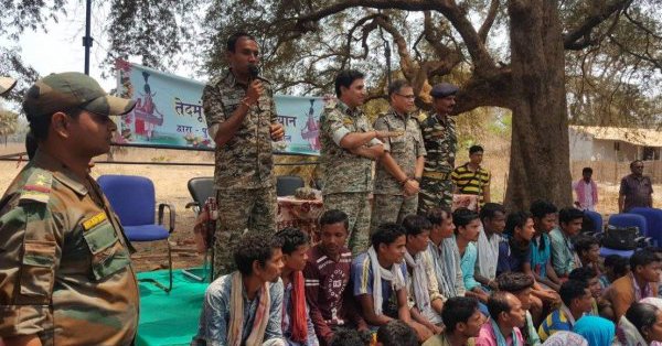 Eight Maoists held in Chhattisgarh
