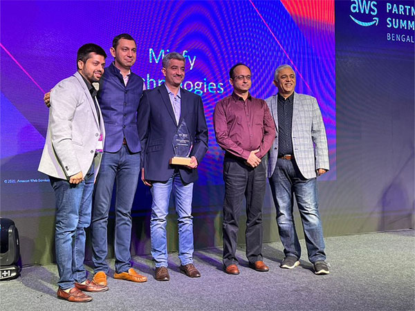 Minfy again wins AWS Consulting Partner of the Year for 2022