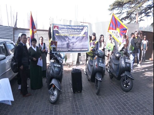 Tibetan Women's Association Rides to Delhi, Advocating for Tibetan Children and the Environment