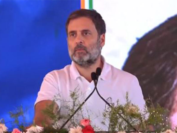 Rahul Gandhi Criticizes Maharashtra Government's Alleged 'Dharavi Hand Over' to Adani