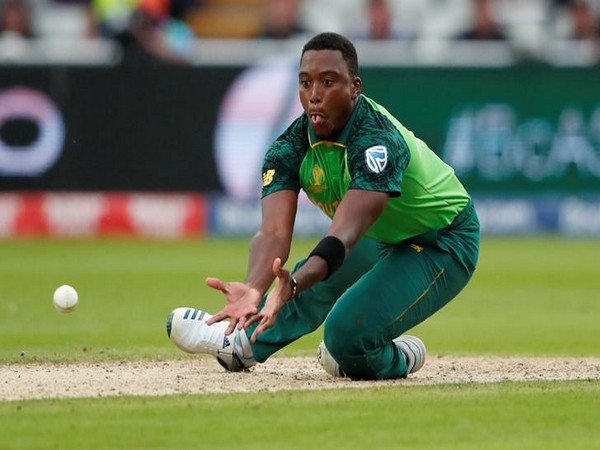 Lungi Ngidi picks hamstring injury ahead of Tests against England