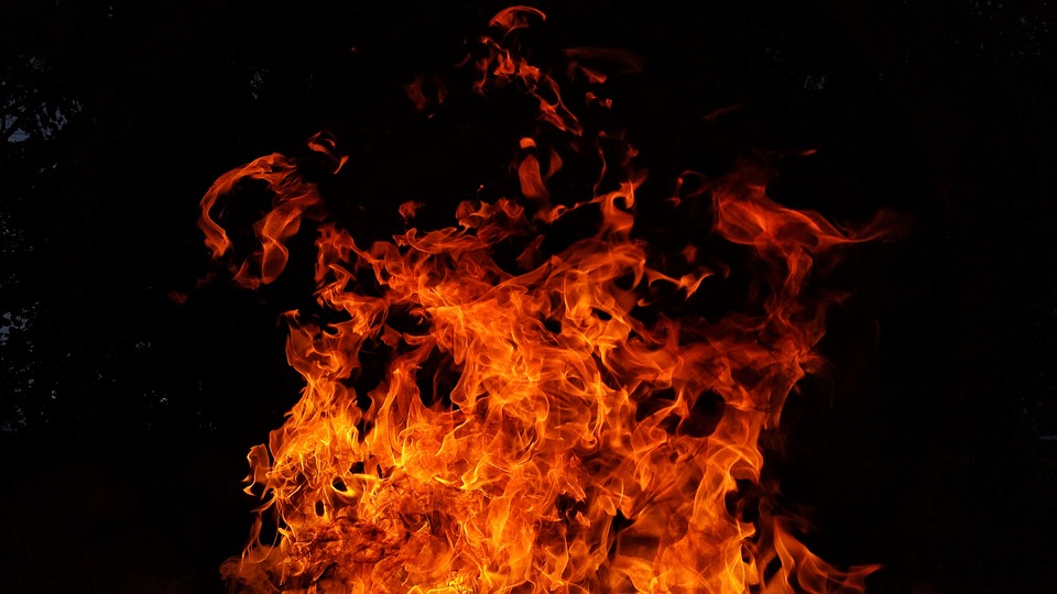 Massive fire breaks out in Bihar's Bhagalpur district; 4 children killed