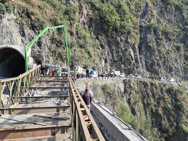 J-K: Bailey Bridge at Kela Morh completed, traffic to resume by evening