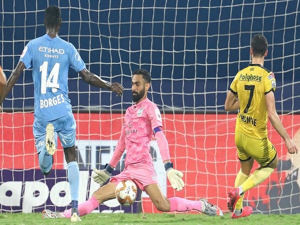 ISL 7: Resilient Hyderabad holds fort against Mumbai in goalless draw