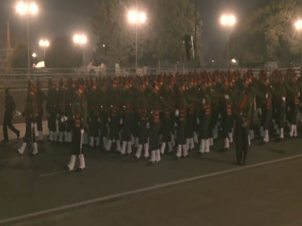 Armed forces conduct rehearsals in Delhi ahead of Republic Day Parade