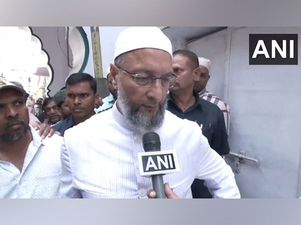 "How are you different from BJP": Owaisi slams AAP over Sundar Kand Path