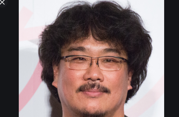  'Parasite' director Bong Joon-ho gets hero's welcome in South Korea