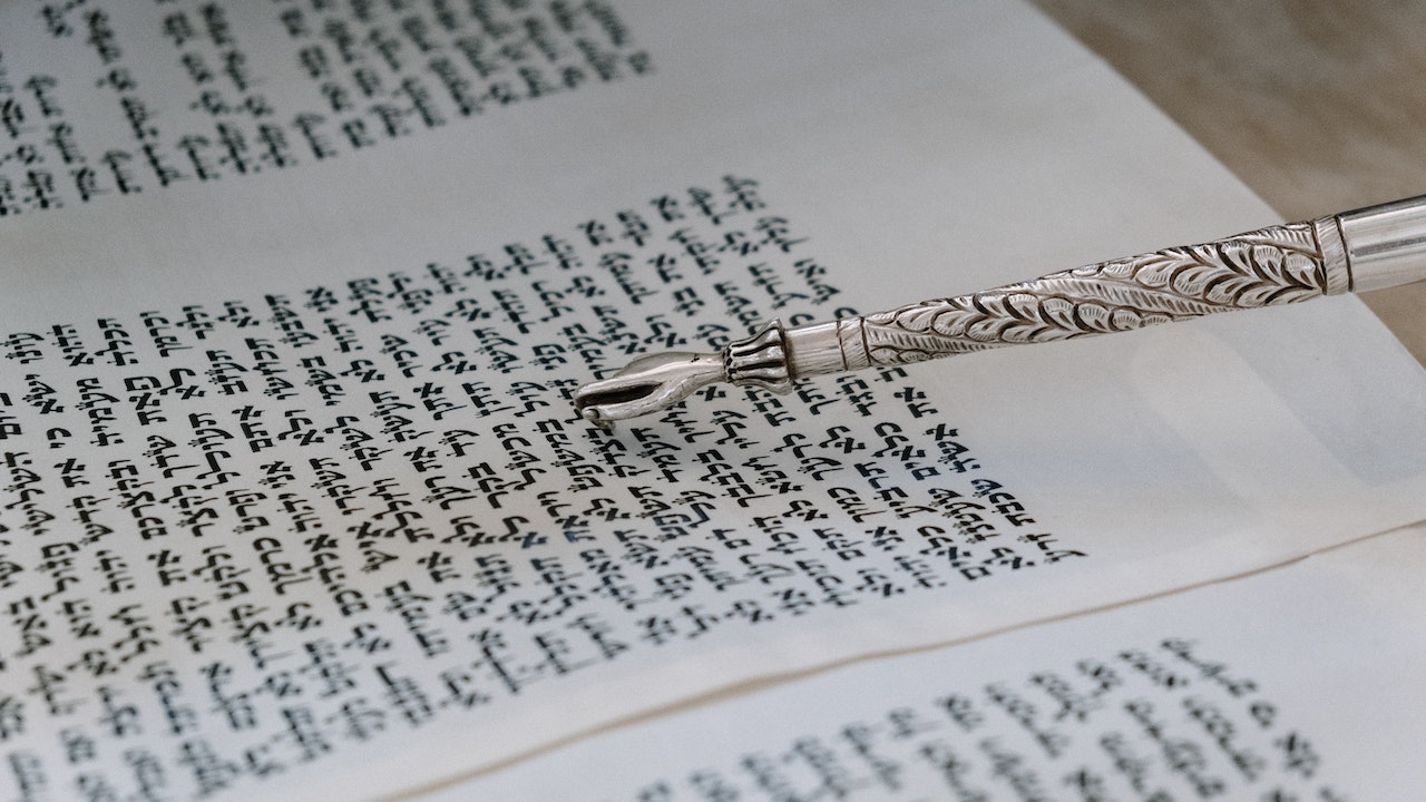 The Story of the Hebrew Bible: A Timeline of Its Evolution