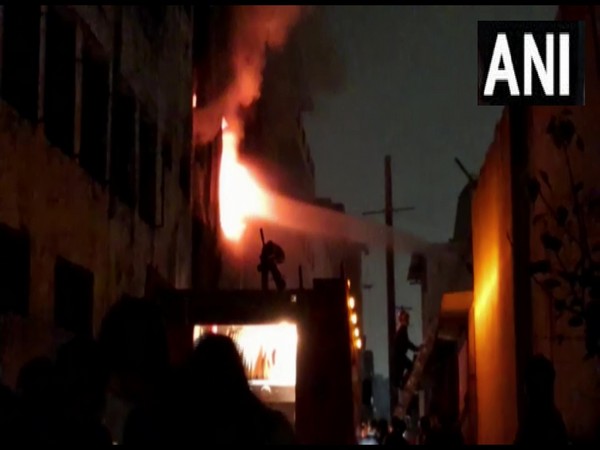 Delhi: Massive fire breaks out at factory in Wazirpur industrial area