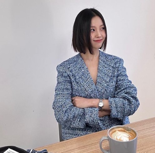 Actress Go Min Si gives an update on what she's been up to through social  media
