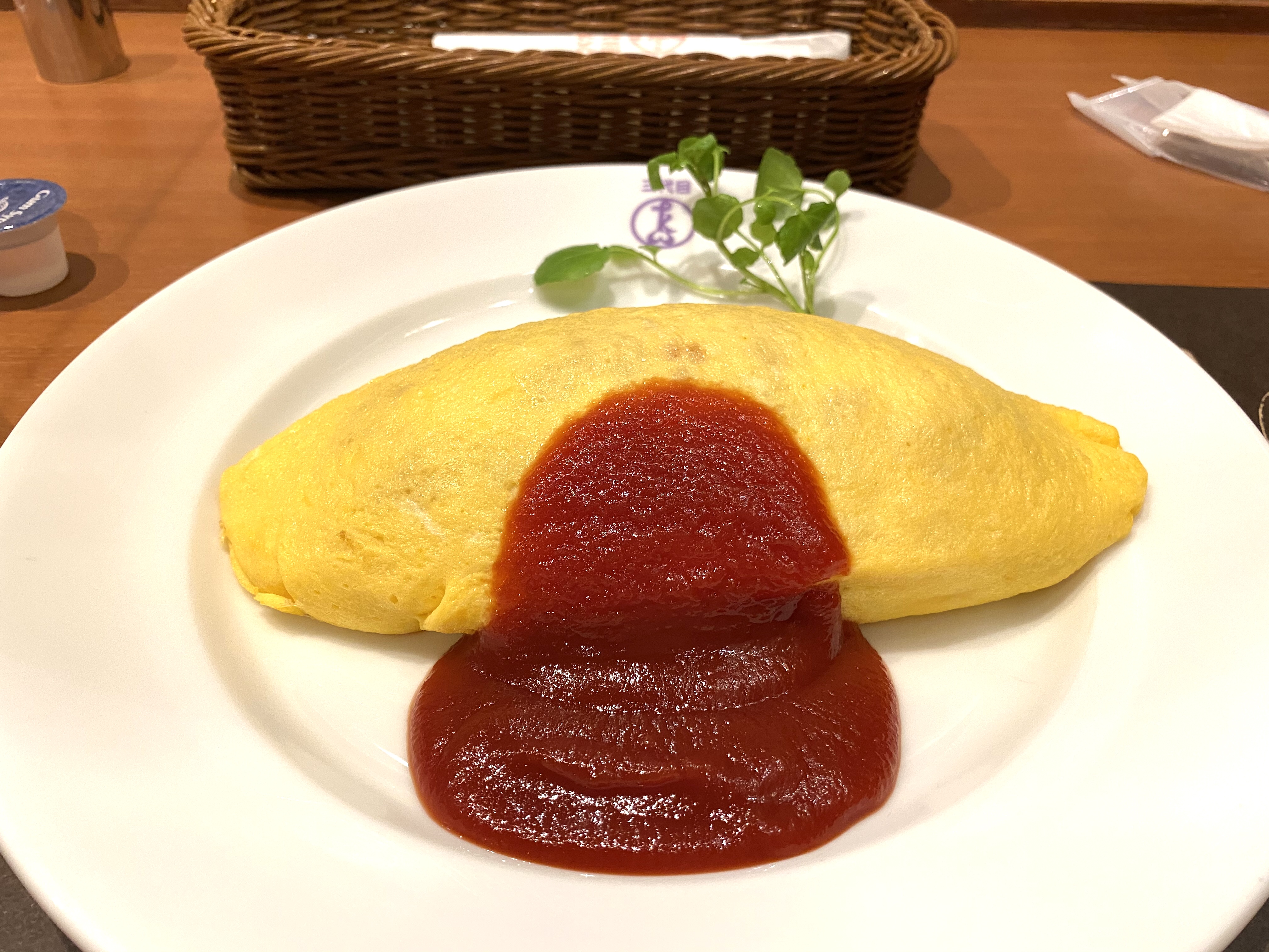 'Omurice', comfort food for Japanese and Koreans, a symbol of warmer ties