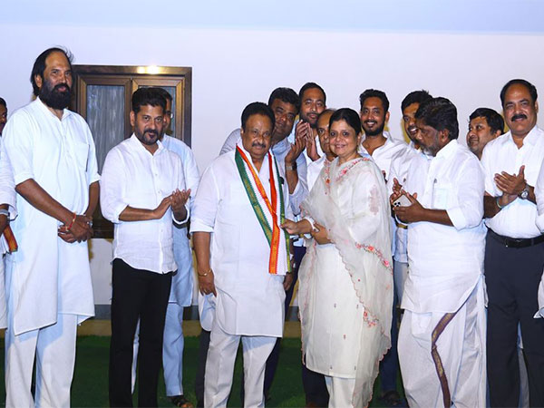 Telangana: BJP leader AP Jitender Reddy and his son join Congress