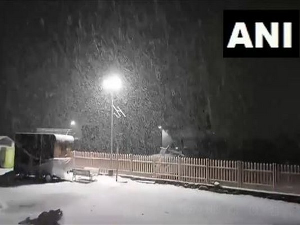 J-K: Sonamarg receives fresh snowfall; rain lashes Kishtwar