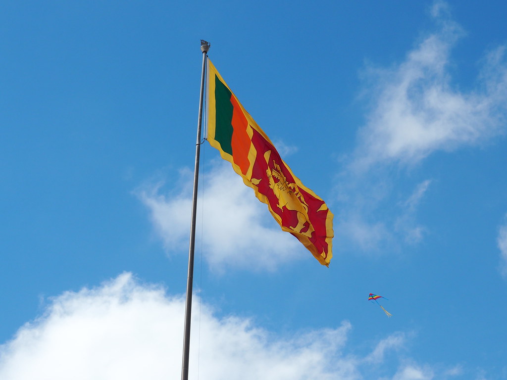 Sri Lanka presidential race tightens as minorities seek to stop Rajapaksa