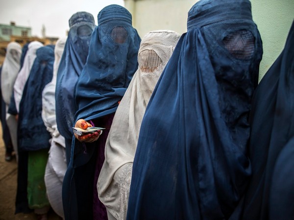 Female government employees in Afghanistan demand freedom to work
