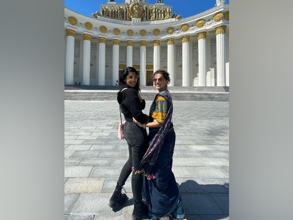 Taapsee Pannu channels her love for saree in Moscow
