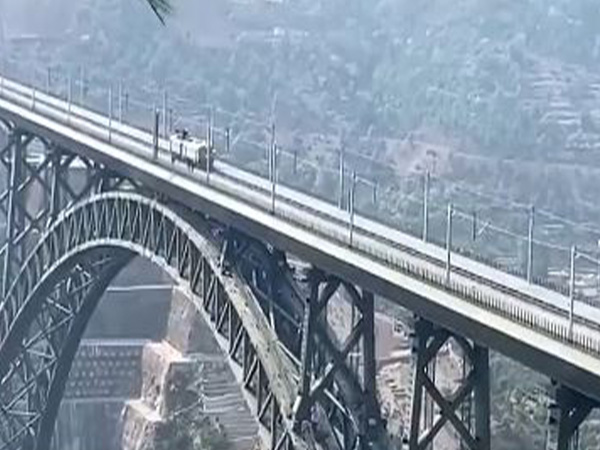 J-K: Railway officials inspect Chenab rail bridge, world's highest rail ...