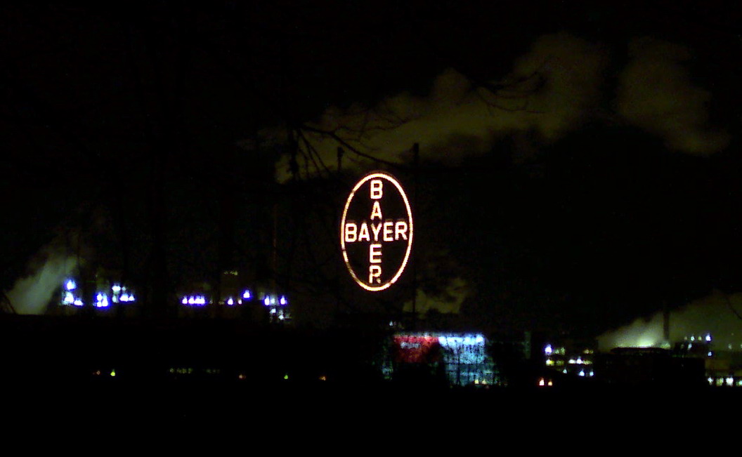 Bayer resolves more Roundup cases, judge keeps pause on litigation