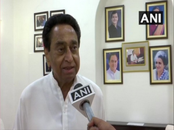 MP: Kamal Nath holds meeting with Cong MLAs