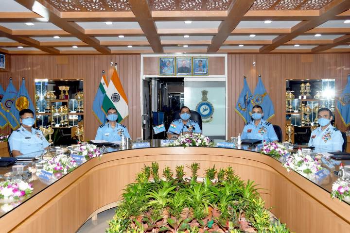 Air Chief visits Thiruvananthapuram for SAC Commanders' Conference