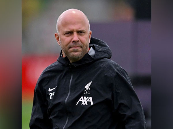 New Liverpool Boss Arne Slot Leads Team to 2-0 Victory in Premier League Debut