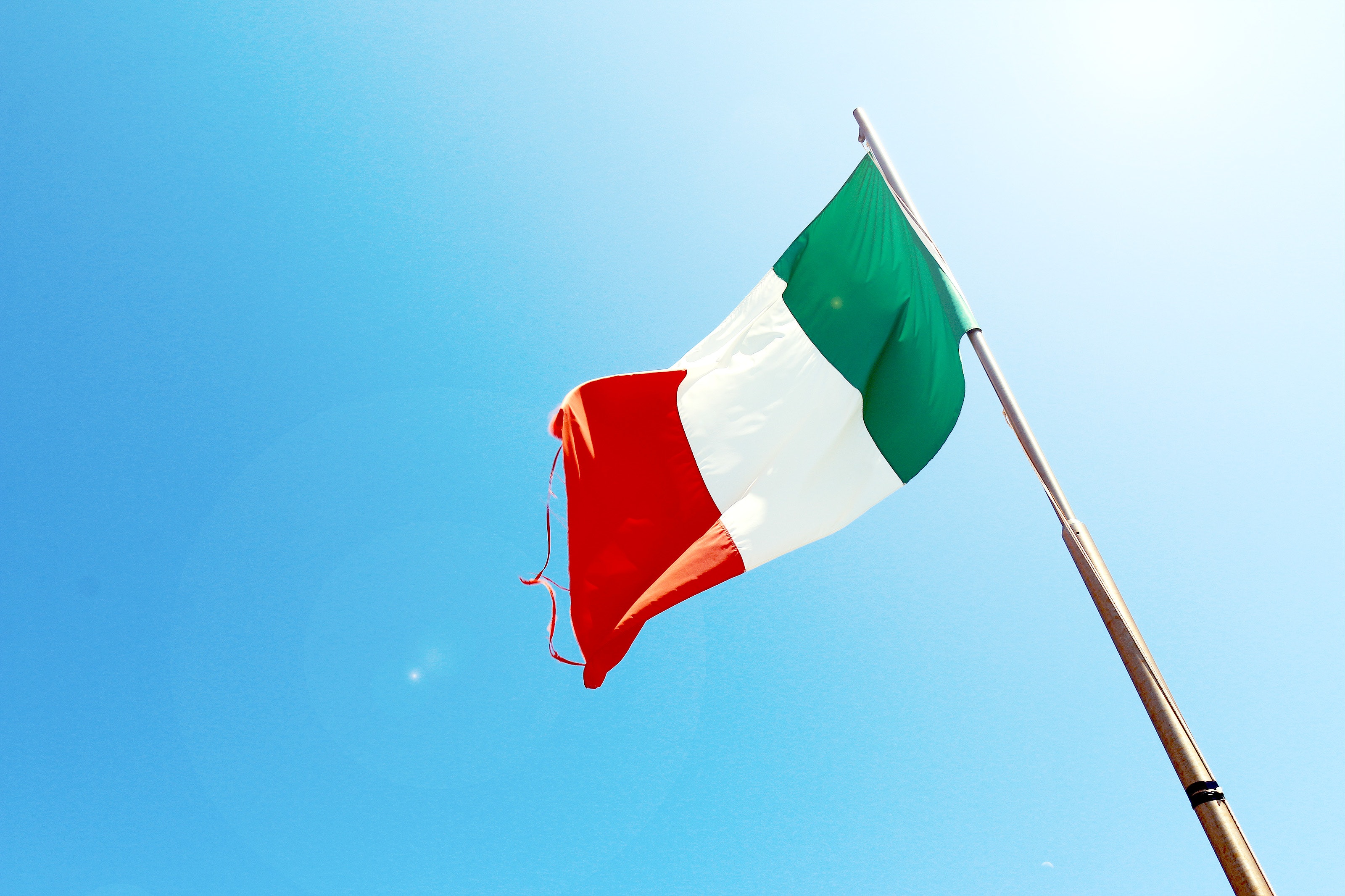 UPDATE 3-Italian bond yields fall as Tria backs expansionary budget