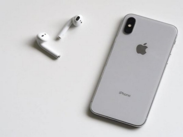 Apple working on adding health features to Airpods