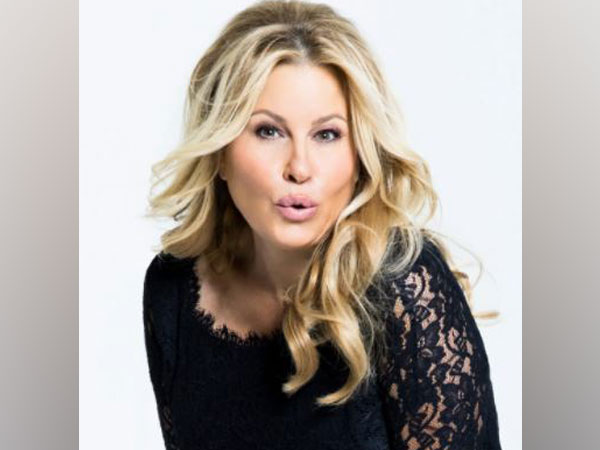 Jennifer Coolidge returning for HBO's 'White Lotus' season 2