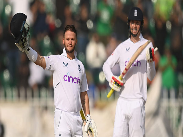 Pakistan's Bowlers Turn the Tide in Second Test Against England