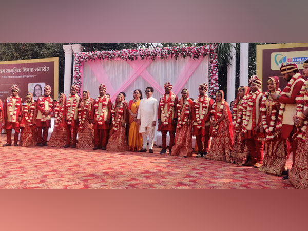 Omaxe Foundation organizes mass marriage for 11 couples in Lucknow
