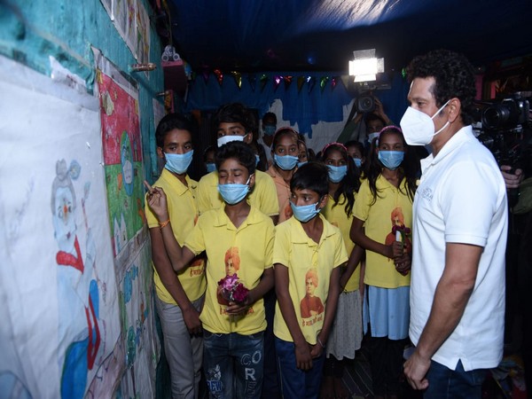 Sachin Tendulkar visits social projects for children in Madhya Pradesh