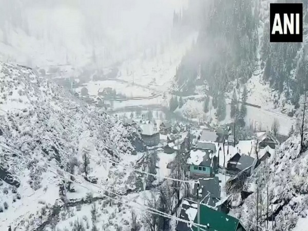 Enchanting Snowfall Transforms Kupwara into a Winter Wonderland