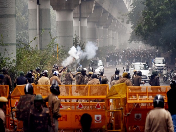 Delhi HC refuses to lend urgent hearing to plea seeking judicial inquiry into Jamia protests