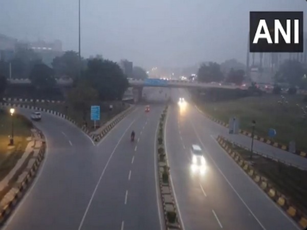 Delhi Shivers Under Cold Wave, Air Quality Deteriorates