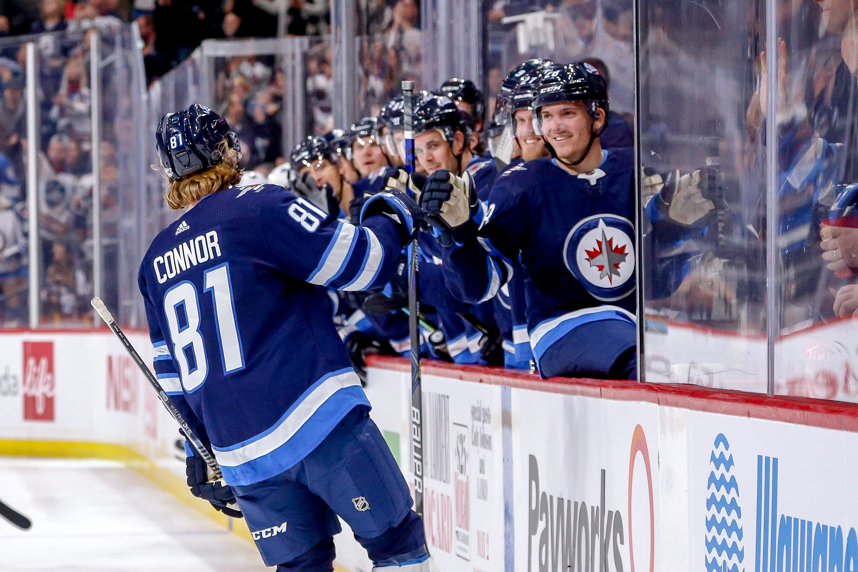 Jets top Kings with 2nd-period surge