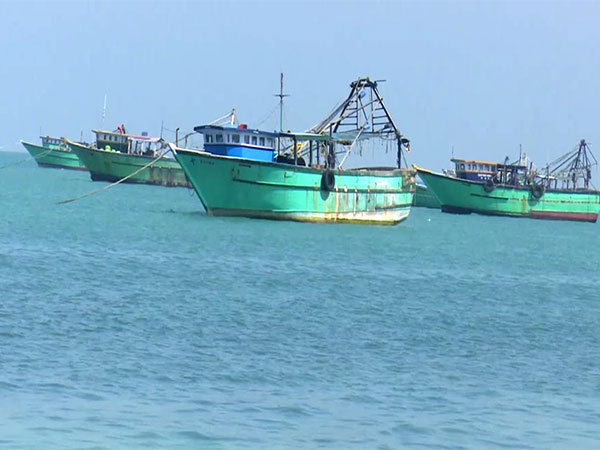 Sri Lankan Navy apprehends 21 fishermen, two boats seized