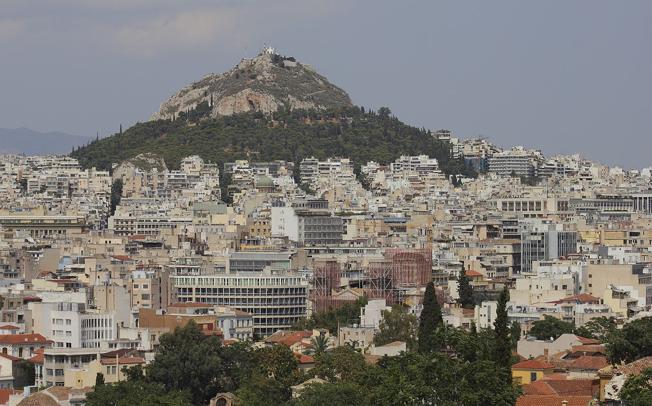 Acropolis Hill area in Athens struck by lightning; historic sites marked safe
