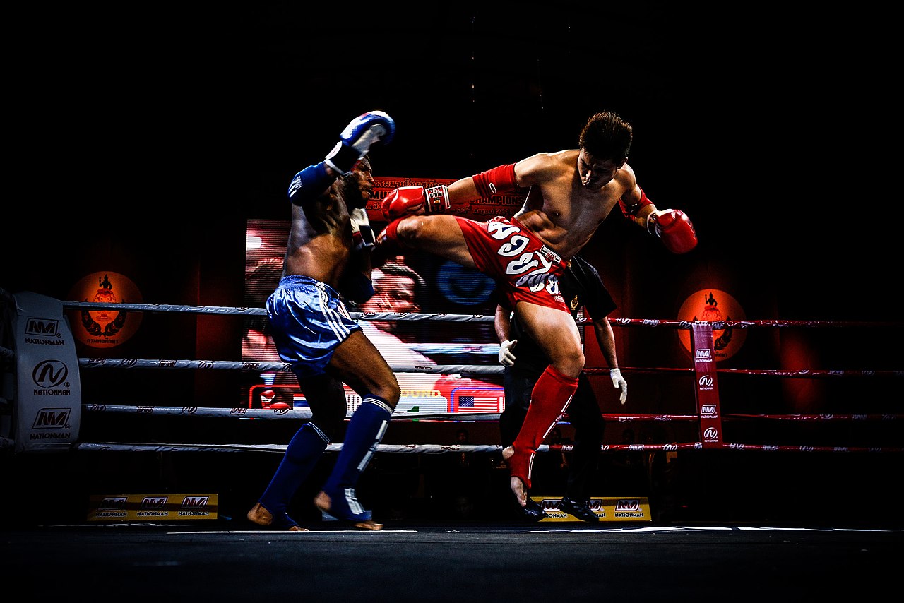 Thai boxing matches resume after lockdown, but audiences stay home