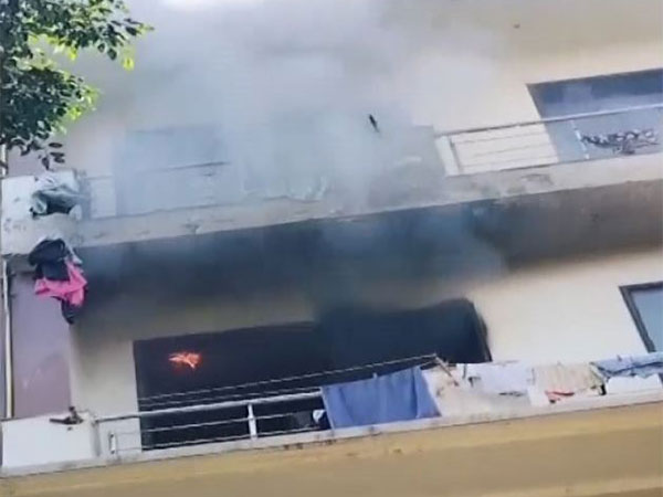 Fire breaks out in Delhi building, some students jump off in panic