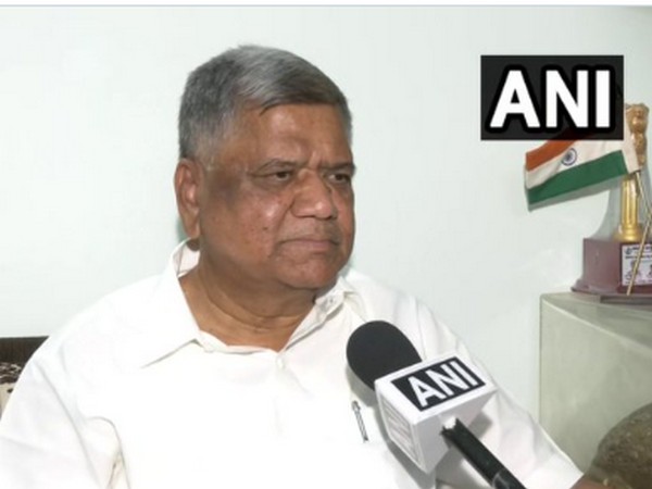 BJP leader Jagdish Shetter challenges Congress to secure 40 seats in Lok Sabha elections