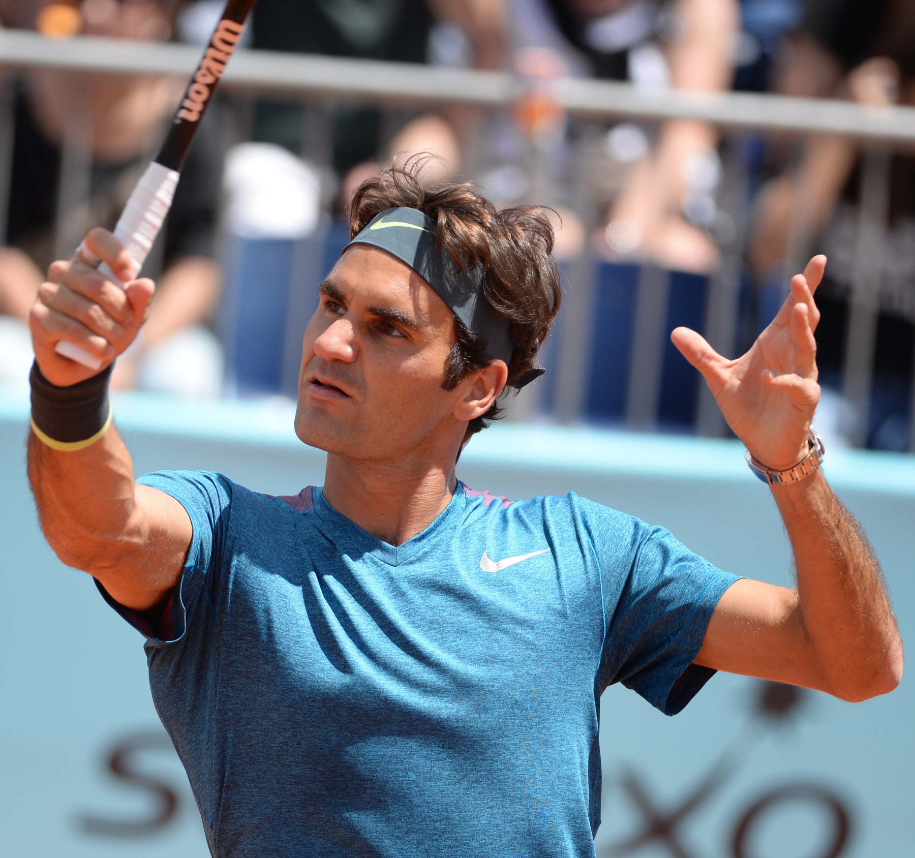 Roland Garros-bound Federer limps out of Italian Open