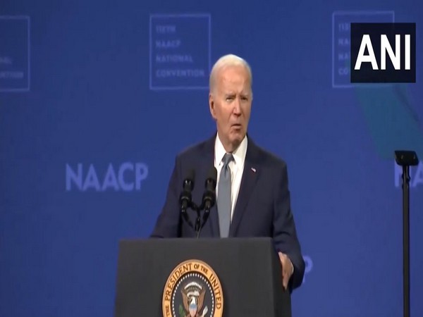 Democratic Lawmakers Urge Biden to Step Down from 2024 Race