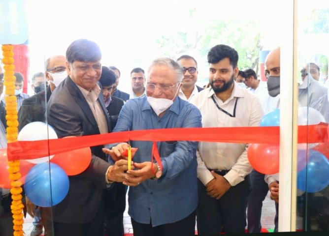 HPCL unveils branded store Happy Shop in National Capital 