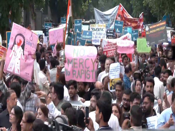 Doctors Protest Over Rape And Murder Of Colleague At RG Kar Medical ...