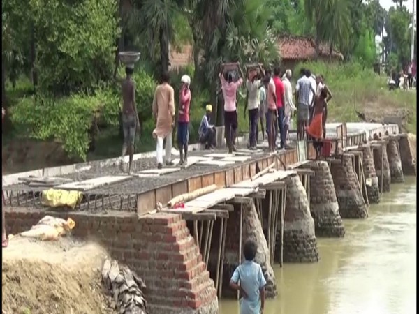 Villagers construct bridge with donations in Bihar's Budhaul village
