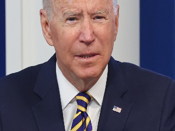 Biden to cite progress unsnarling supply chain in meeting with labor, industry