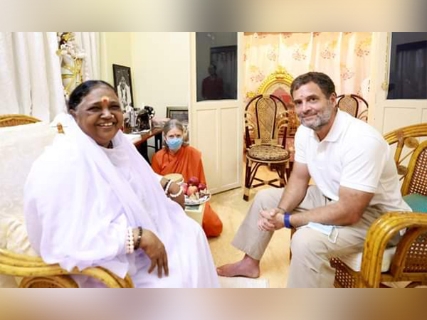 Rahul Gandhi meets Amritanandamayi Maa during Congress's Bharat Jodo Yatra 